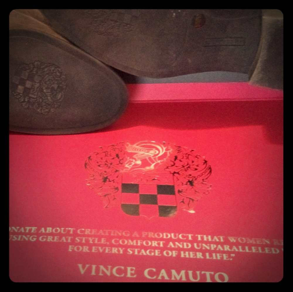 VINCE CAMUTO